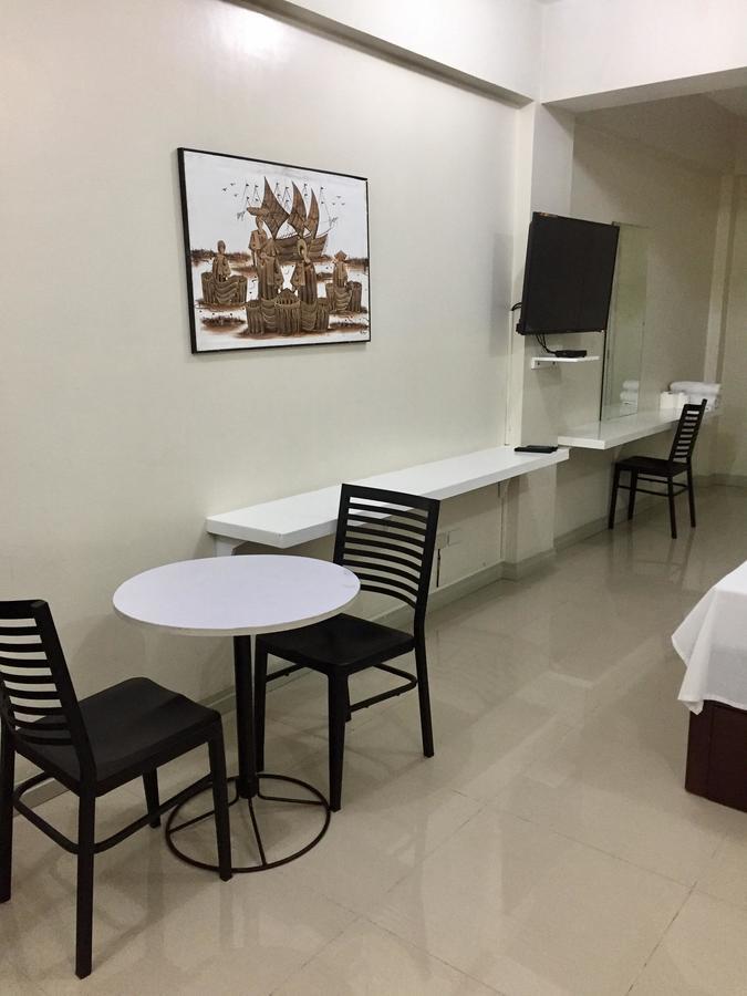 Residencia San Vicente - Pasay -Budget Hotel Manila Esterno foto